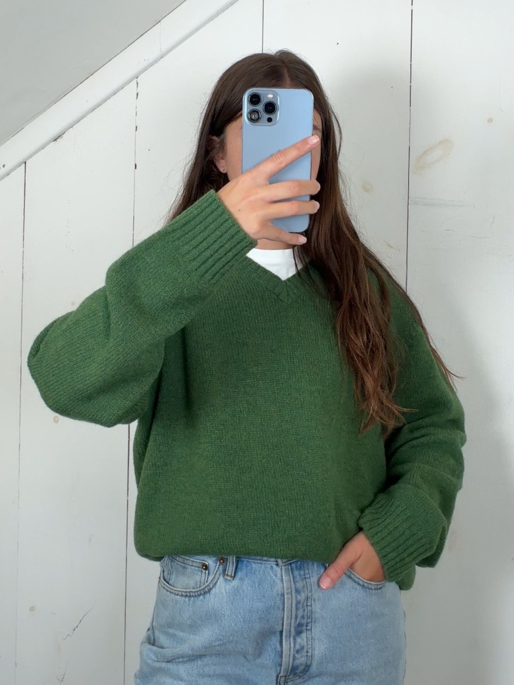 LL Bean Green V-Neck Long Sleeve 100% Wool Sweater Men’s Large Vintage Pullover